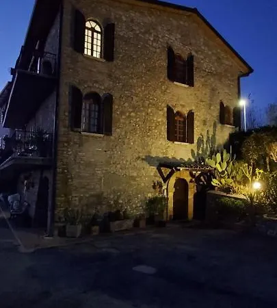 L'antica Sosta 招待所 Colle Umberto (Umbria)