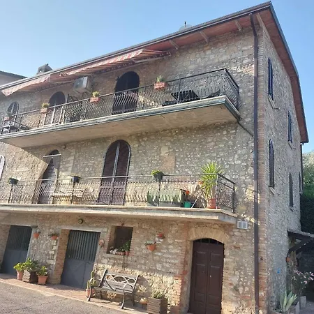 Pensión L'antica Sosta Colle Umberto (Umbria)